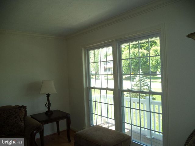 7881 WHITES COVE RD, Pasadena, MD 21122