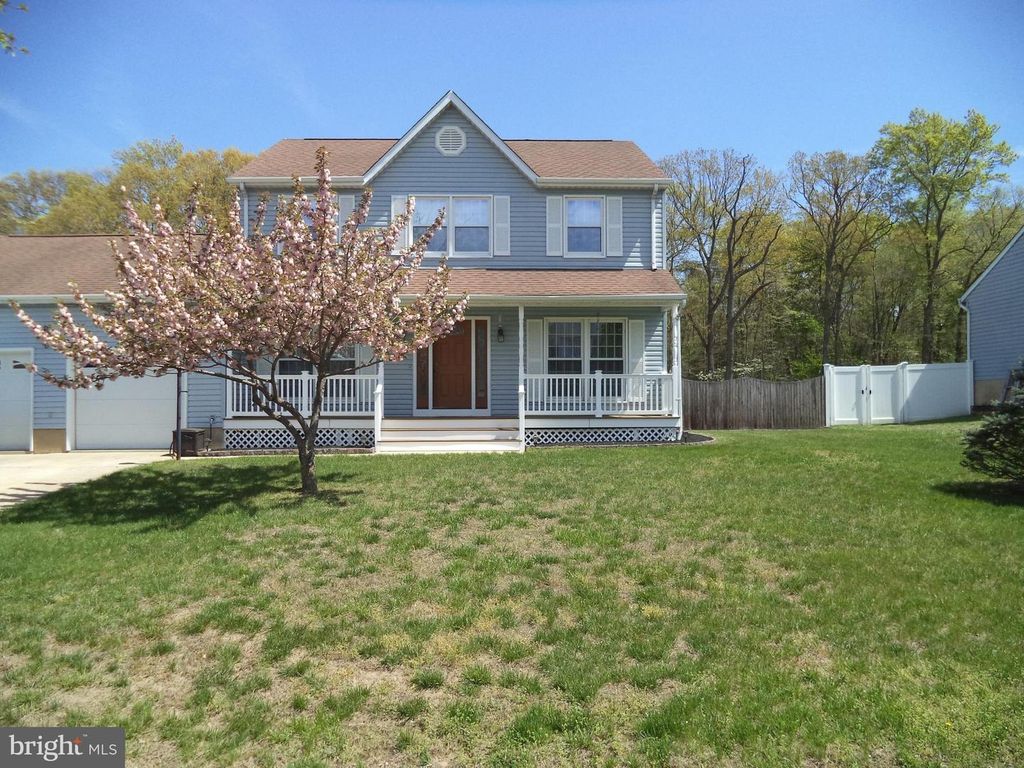 7881 WHITES COVE RD, Pasadena, MD 21122