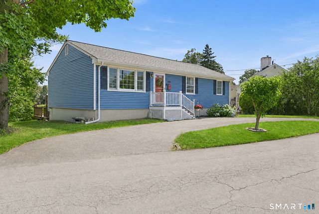 699 Selbys Pond Road, Stratford, CT 06615