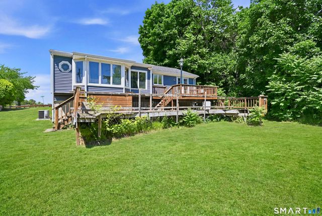 699 Selbys Pond Road, Stratford, CT 06615