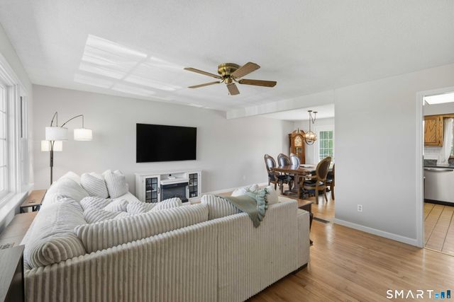 699 Selbys Pond Road, Stratford, CT 06615