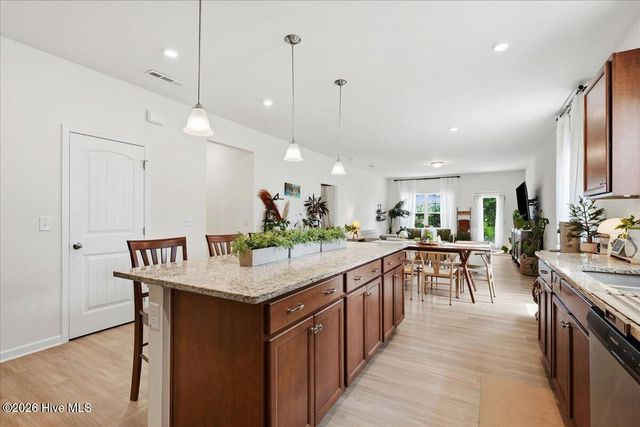 5775 Huntington Park Drive, La Grange, NC 28551