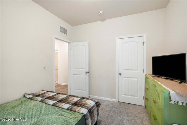5775 Huntington Park Drive, La Grange, NC 28551