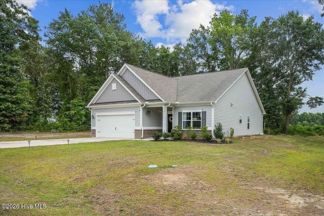 5775 Huntington Park Drive, La Grange, NC 28551