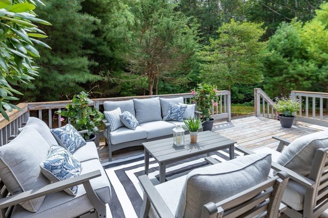 21 Club House Drive, Bourne, MA 02559