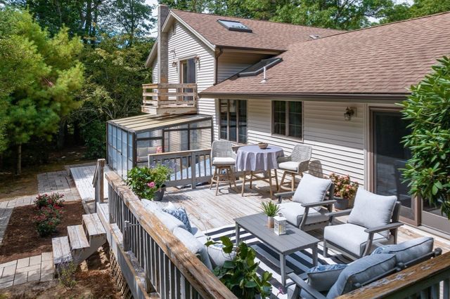 21 Club House Drive, Bourne, MA 02559