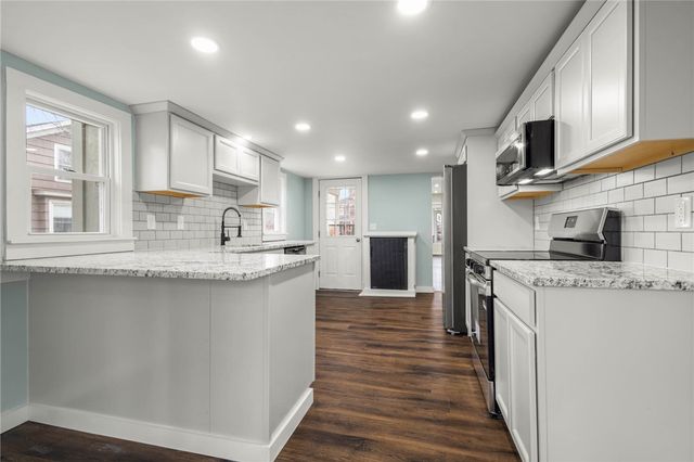 49 South Street, Leroy, NY 14482