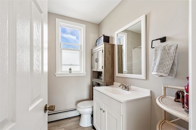 435 Broadway, East Providence, RI 02914