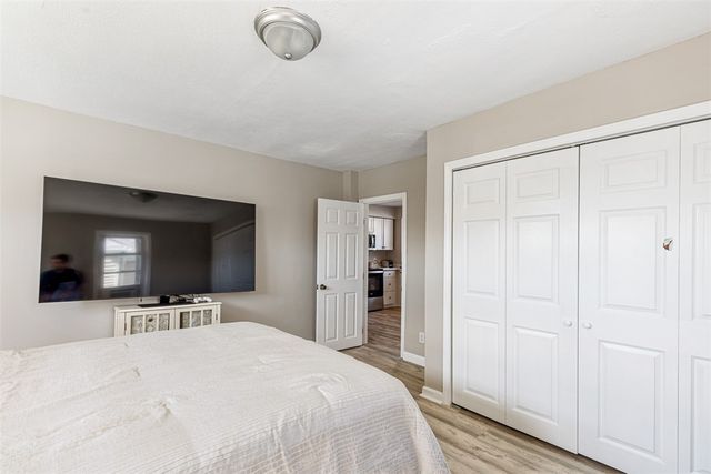 435 Broadway, East Providence, RI 02914