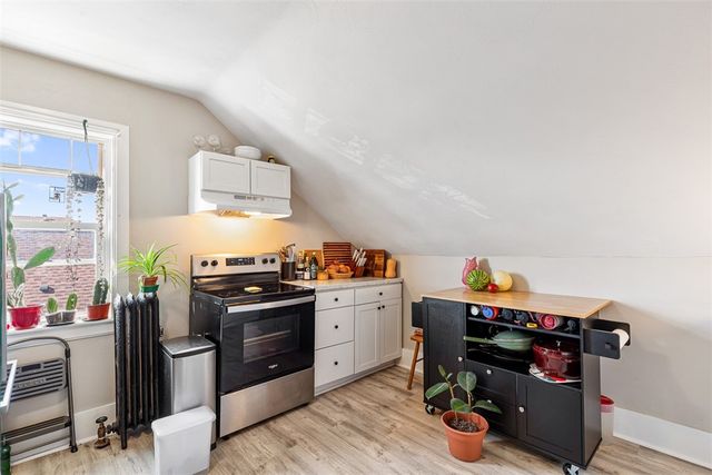 435 Broadway, East Providence, RI 02914