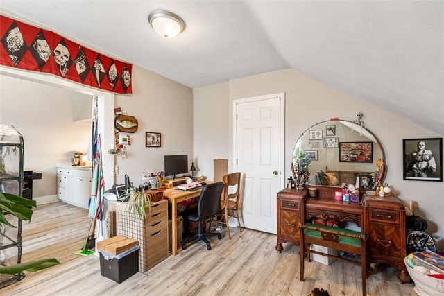 435 Broadway, East Providence, RI 02914