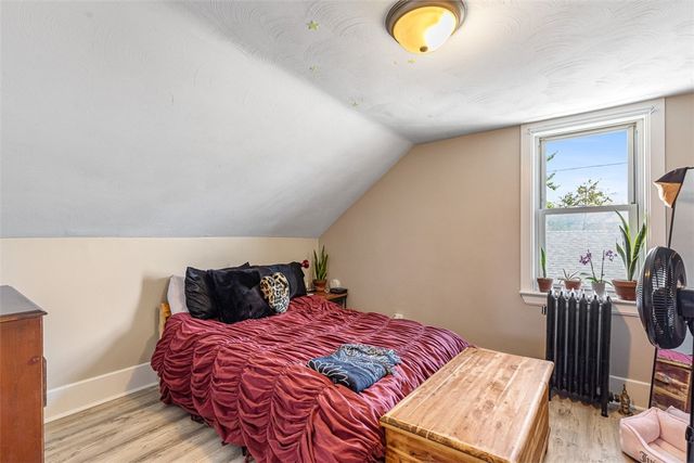 435 Broadway, East Providence, RI 02914