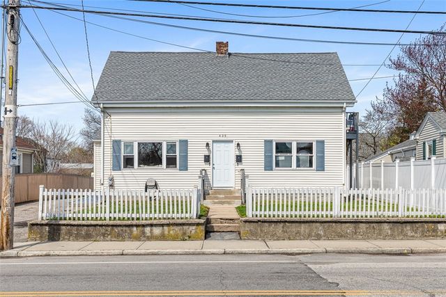 435 Broadway, East Providence, RI 02914