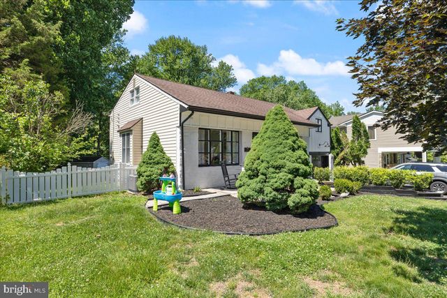 598 CONSTITUTIONAL DR, Warminster, PA 18974