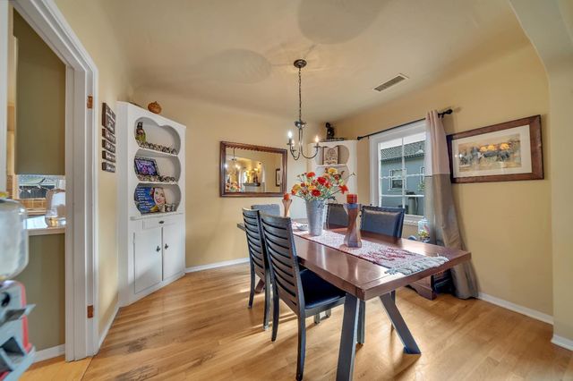 322 N Santa Ana Ave, Modesto, CA 95354