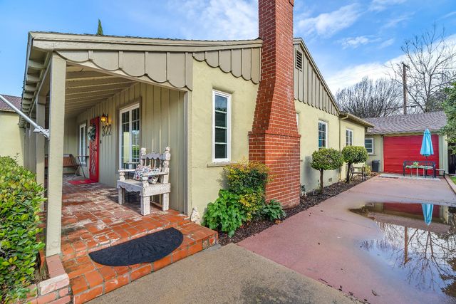 322 N Santa Ana Ave, Modesto, CA 95354