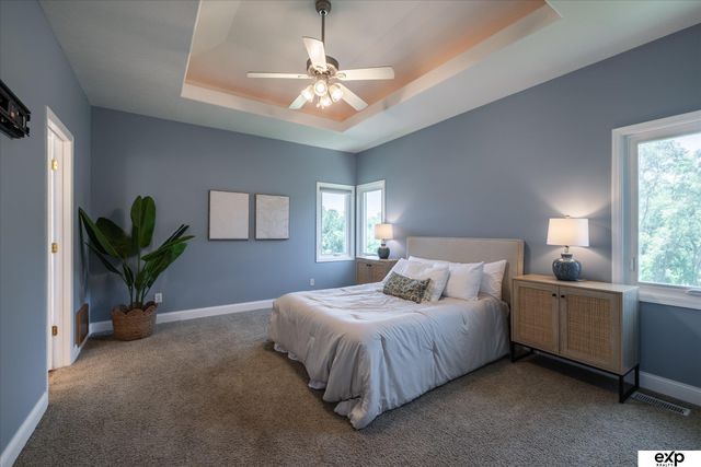 230 E View Drive, Council Bluffs, IA 51503