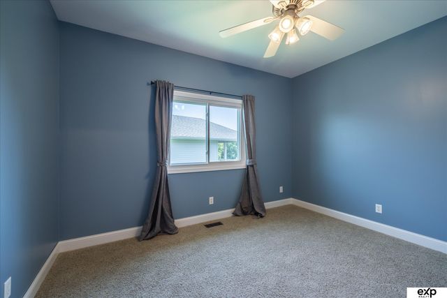 230 E View Drive, Council Bluffs, IA 51503