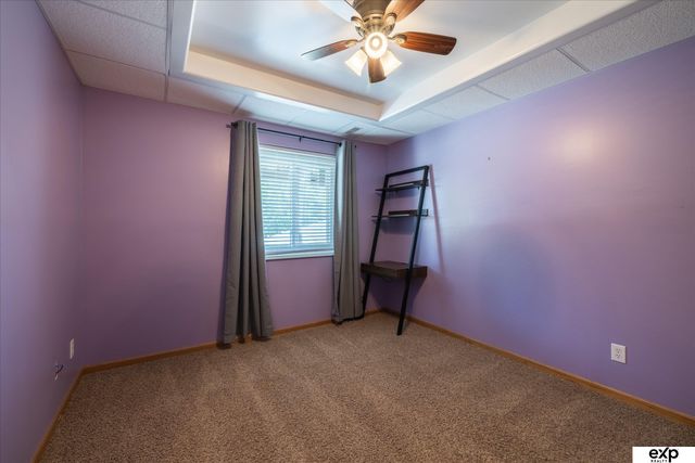 230 E View Drive, Council Bluffs, IA 51503