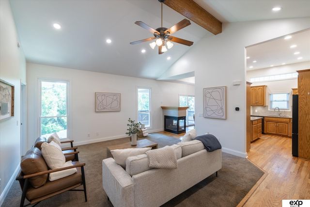 230 E View Drive, Council Bluffs, IA 51503