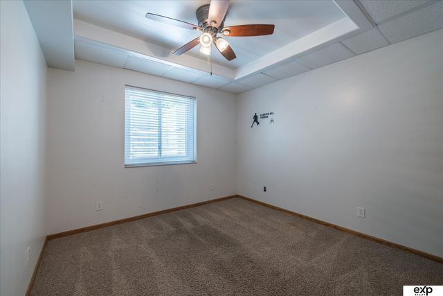 230 E View Drive, Council Bluffs, IA 51503