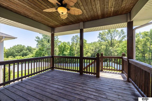 230 E View Drive, Council Bluffs, IA 51503