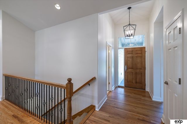 230 E View Drive, Council Bluffs, IA 51503