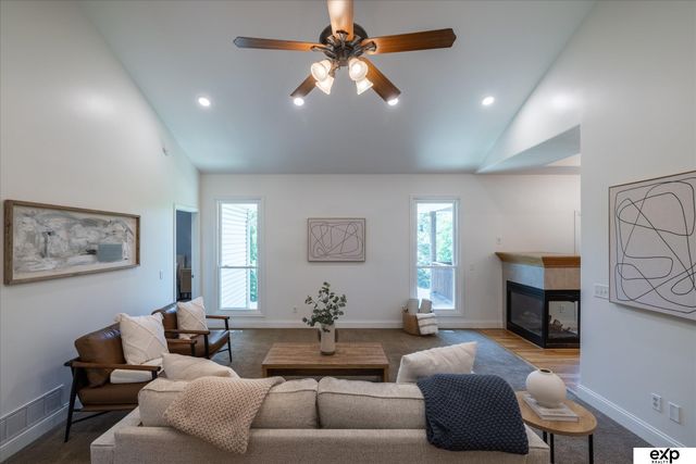 230 E View Drive, Council Bluffs, IA 51503