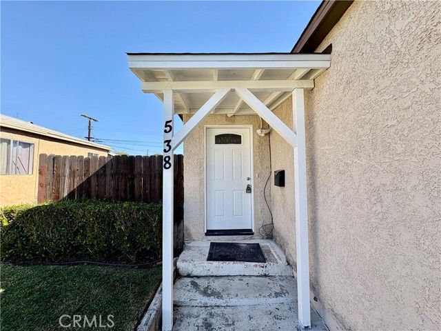 538 N Virginia Avenue, Azusa, CA 91702