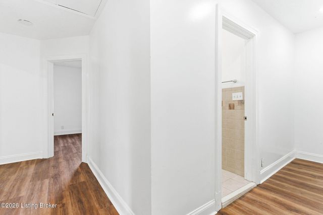 5533 Bruce Ave, Louisville, KY 40214