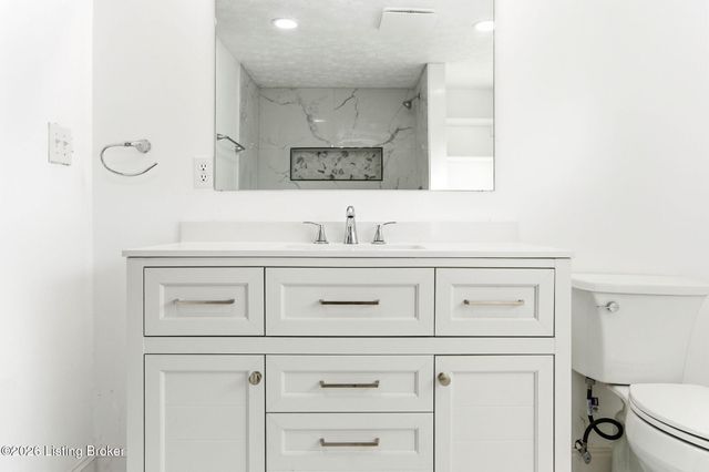 5533 Bruce Ave, Louisville, KY 40214