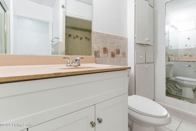 5533 Bruce Ave, Louisville, KY 40214