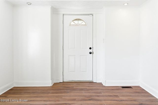 5533 Bruce Ave, Louisville, KY 40214