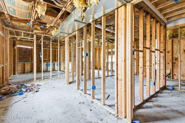 5533 Bruce Ave, Louisville, KY 40214