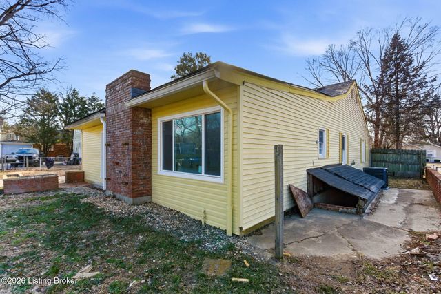 5533 Bruce Ave, Louisville, KY 40214