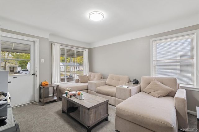 17421 Five Points Street, Redford Charter Township, MI 48240