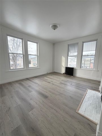 12 Victoria Lane 2, Yonkers, NY 10701