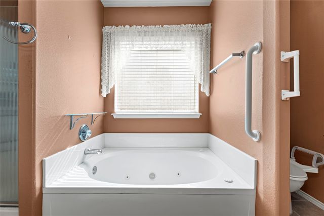 1029 Hidden Lake Drive, Burleson, TX 76028