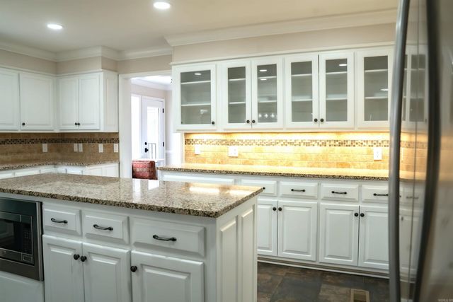 12 Hill Creek Circle, Searcy, AR 72143