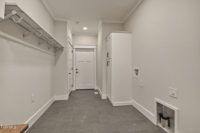 294 River Pointe Drive, Greeneville, TN 37743