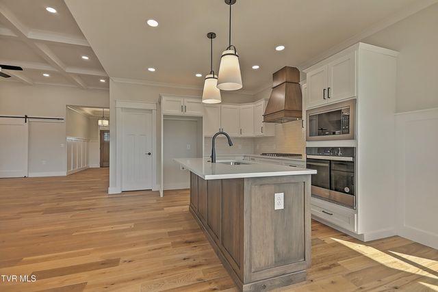 294 River Pointe Drive, Greeneville, TN 37743