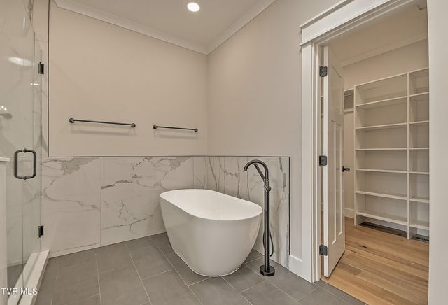 294 River Pointe Drive, Greeneville, TN 37743