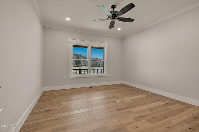 294 River Pointe Drive, Greeneville, TN 37743