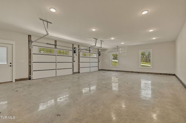 294 River Pointe Drive, Greeneville, TN 37743