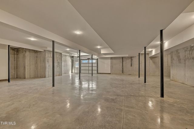 294 River Pointe Drive, Greeneville, TN 37743