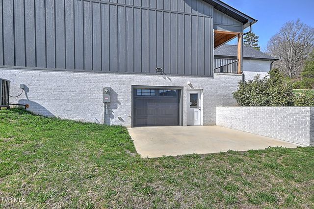 294 River Pointe Drive, Greeneville, TN 37743