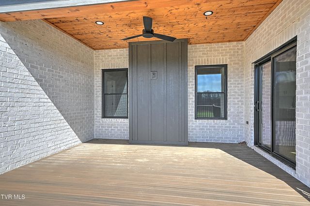 294 River Pointe Drive, Greeneville, TN 37743