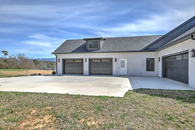 294 River Pointe Drive, Greeneville, TN 37743