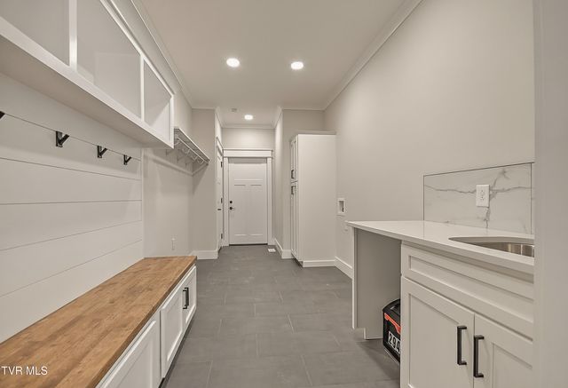 294 River Pointe Drive, Greeneville, TN 37743