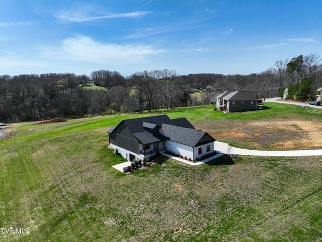 294 River Pointe Drive, Greeneville, TN 37743